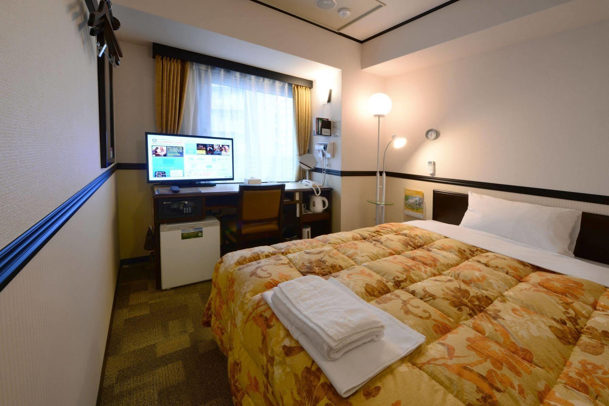 Toyoko Inn Okayama-Eki Nishiguchi Hiroba Exteriér fotografie